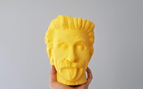 Reducing Support Overload with an Einstein-Powered Chatbot